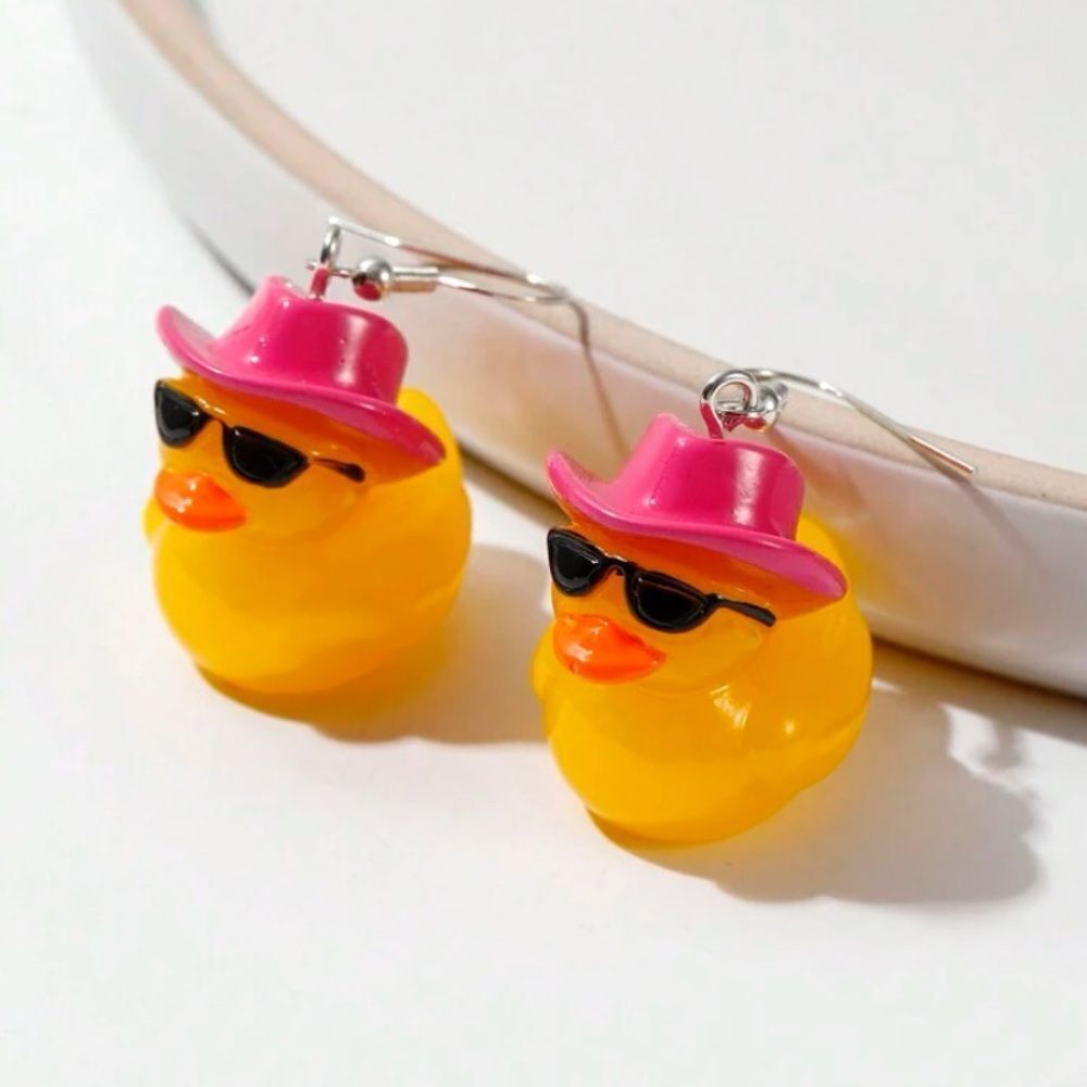 3for$20 NEW 2pcs Pink Hat Shaped Earrings